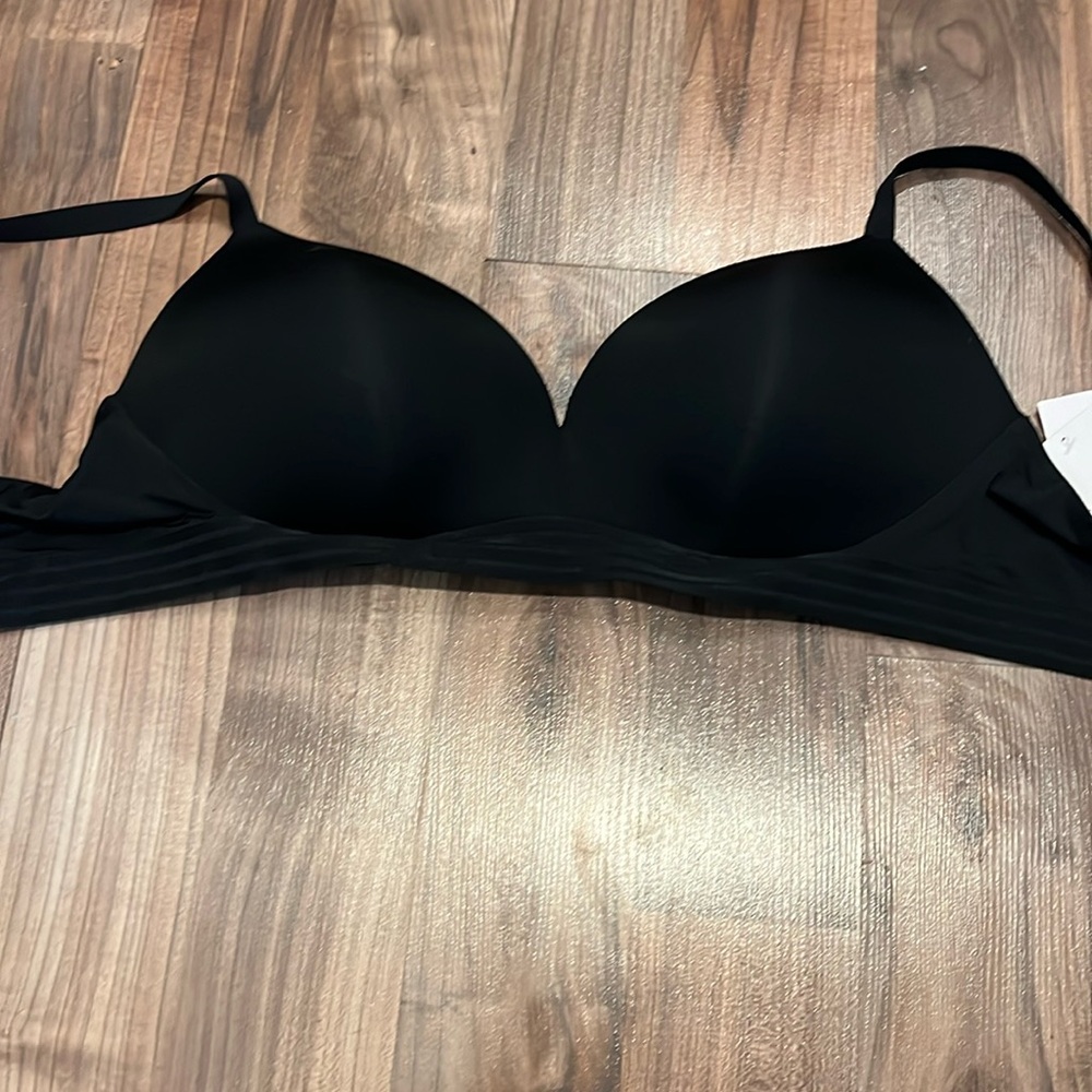 NWT Ladies Black Auden push up bra size 36DD